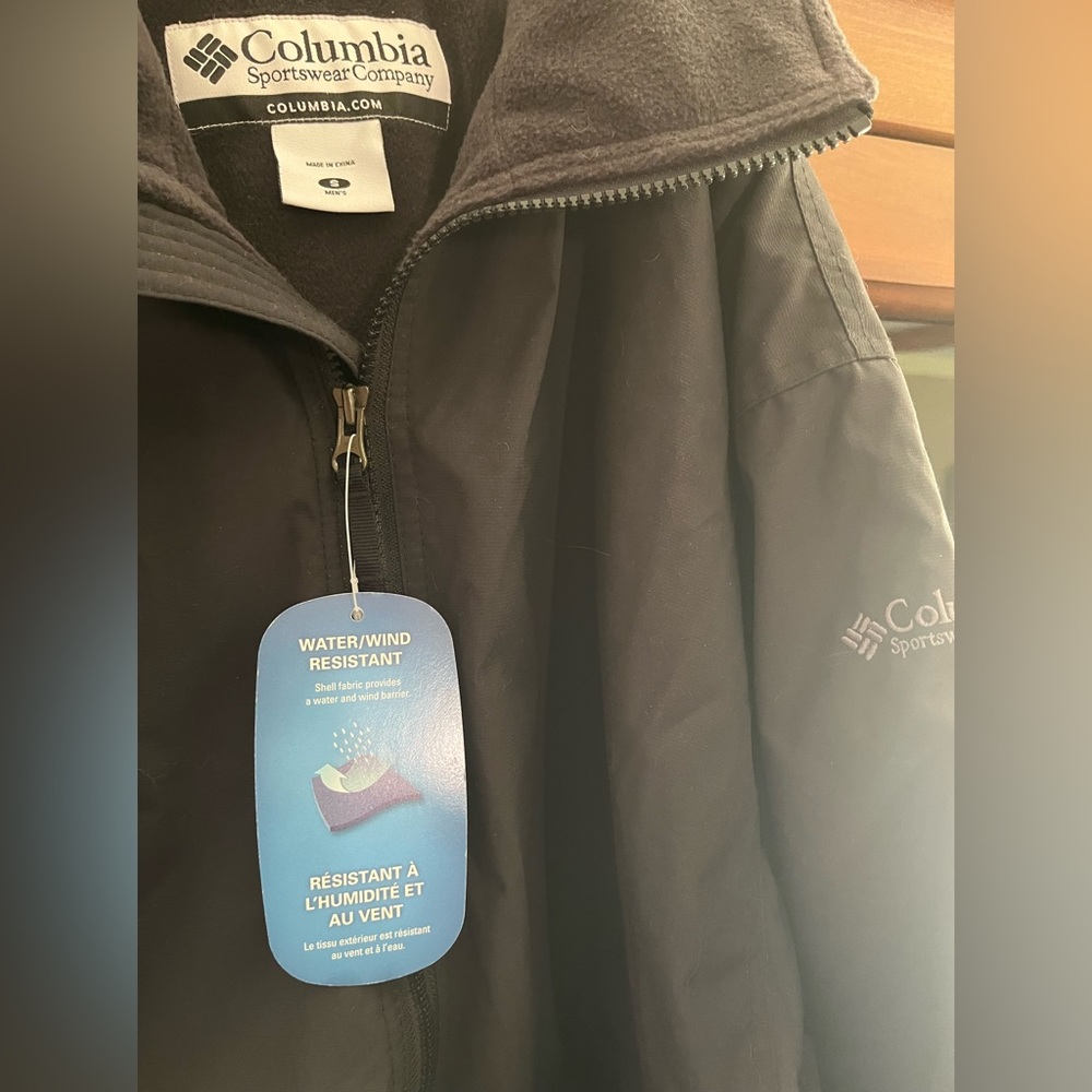 Columbia men’s jacket - size small NWT